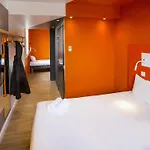 瑟堡拉格拉斯里宜必思快捷酒店 2*