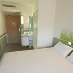 酒店 瑟堡拉格拉斯里宜必思快捷酒店 瑟堡