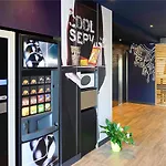 瑟堡拉格拉斯里宜必思快捷酒店 2* 瑟堡