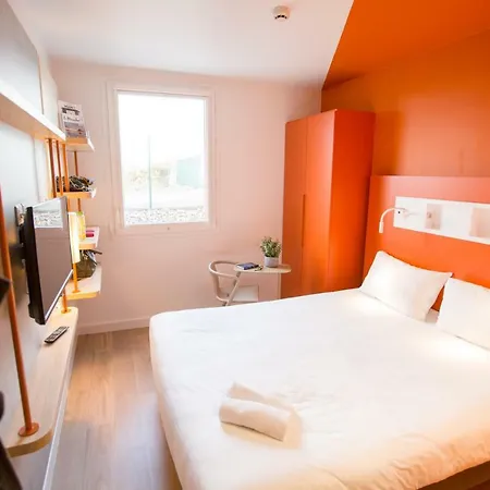 Ibis Budget - La Glacerie Hotell