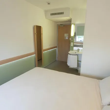 酒店 瑟堡拉格拉斯里宜必思快捷酒店 2*