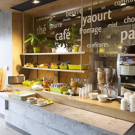 Ibis Budget - La Glacerie Hotel 2*