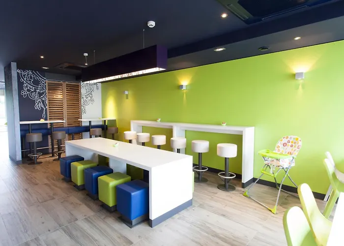 Ibis Budget - La Glacerie Hotel