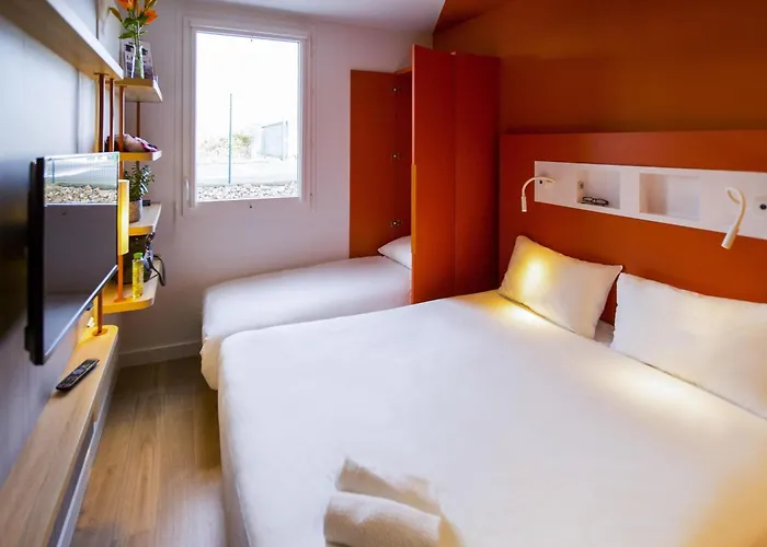 Ibis Budget - La Glacerie Hotel