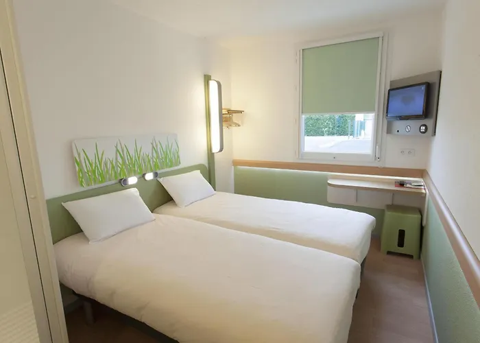 Ibis Budget - La Glacerie Hotel 2*